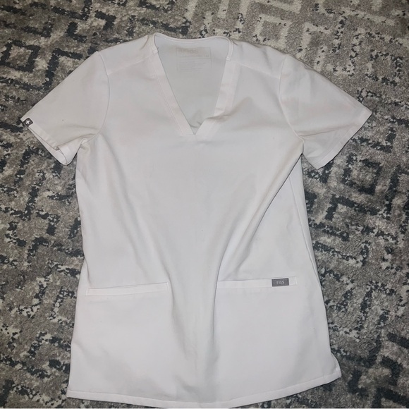 Figs Casma Optic White Scrub Top Size XS - Picture 1 of 4